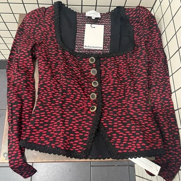NWT Reformation Nikky Lace Trim Button Long Sleeve Top French Kiss Black Red 2 - Picture 4 of 6